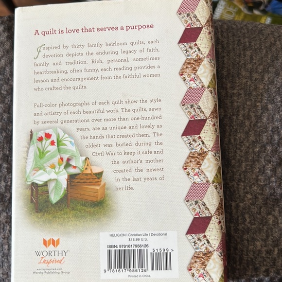 My Mother's Quilts : Devotions of Love, Legacy, Family and Faith (Hardcover) - Picture 4 of 4